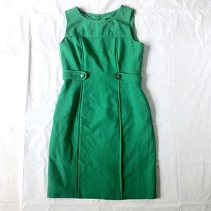 Green sleeveless dress